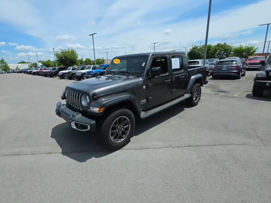 Used 2022 Jeep Gladiator Overland Truck Crew Cab