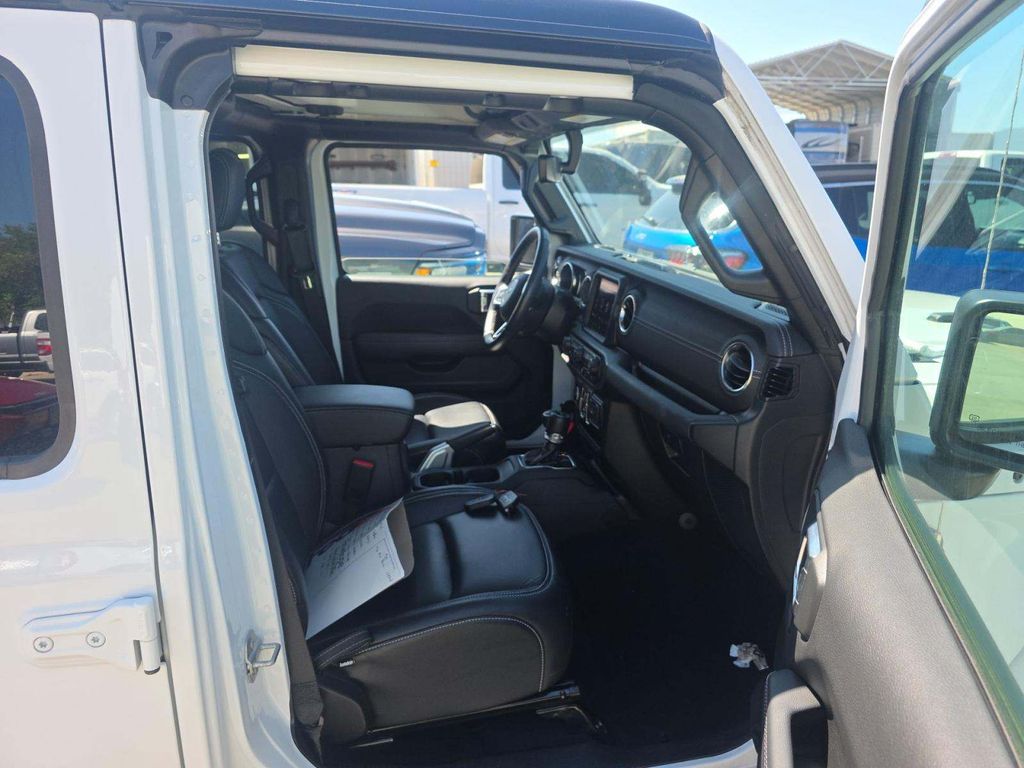 2023 Jeep Wrangler 4xe Sahara fotoğraf 4