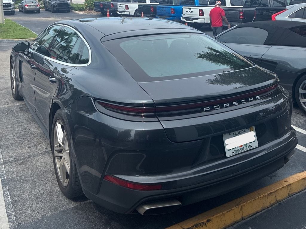 2025 Porsche Panamera 4 fotoğraf 2