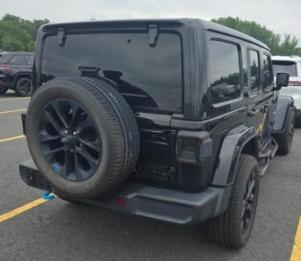 2022 Jeep Wrangler Unlimited 4xe Sahara fotoğraf 3