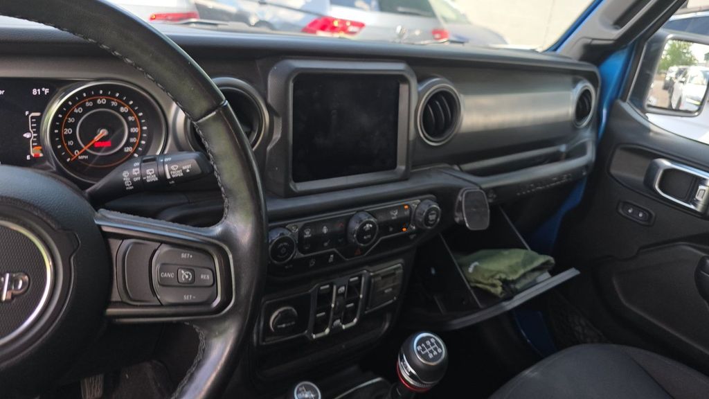 2022 Jeep Wrangler Unlimited Sport fotoğraf 5