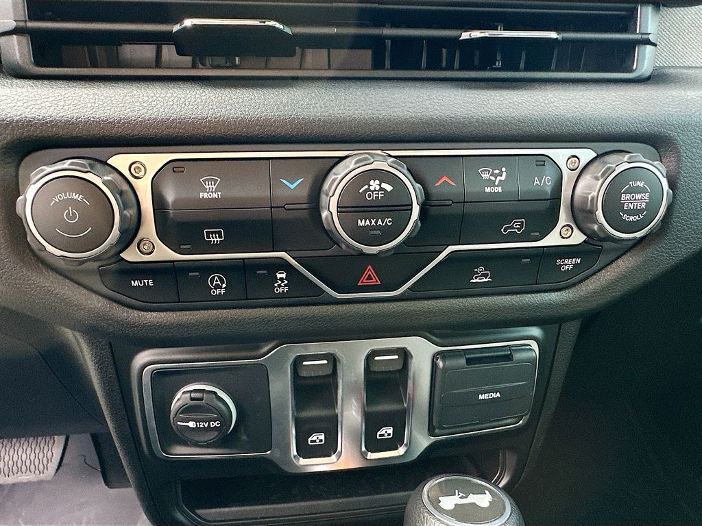 2025 Jeep Wrangler 2-Door Sport S - Photo 15