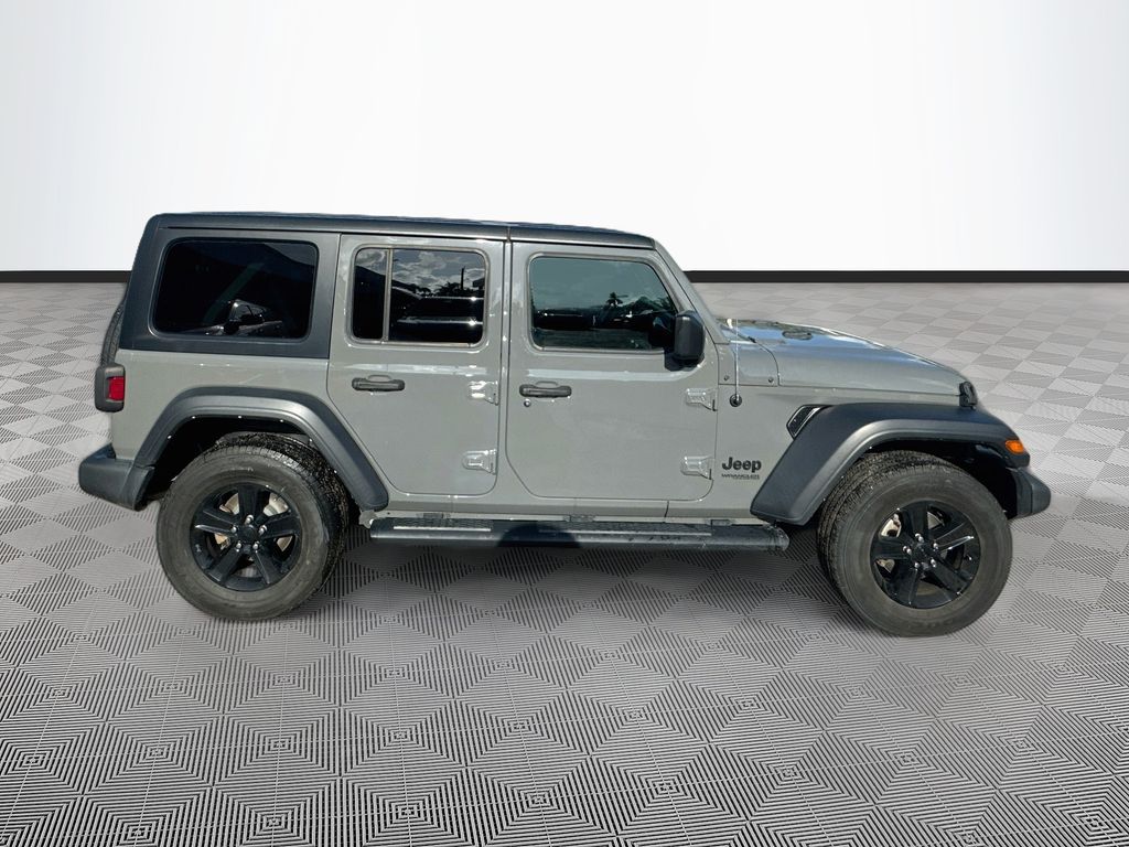 2022 Jeep Wrangler Unlimited Sport fotoğraf 3