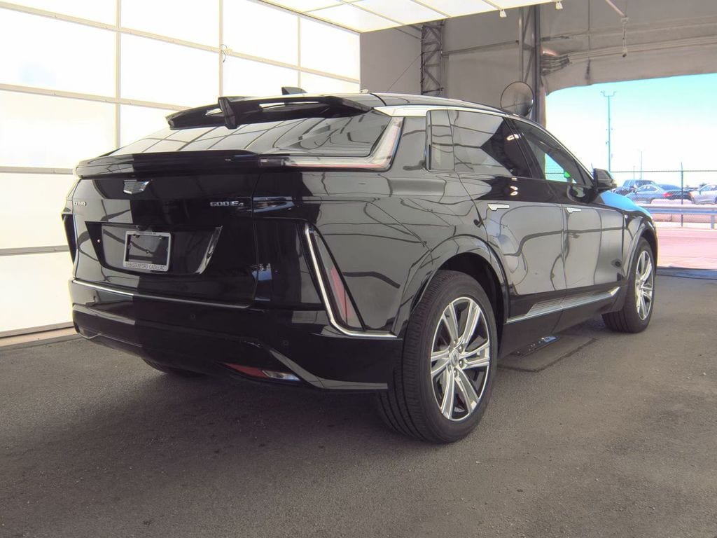 Used 2024 CADILLAC LYRIQ Tech SUV