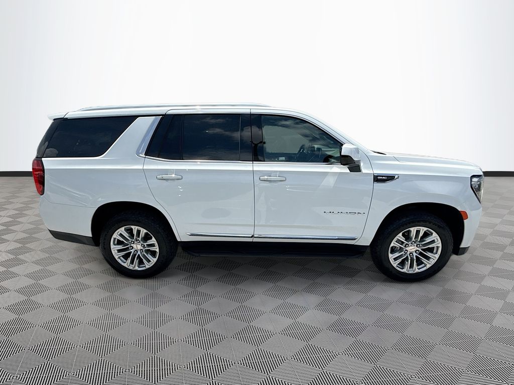 2024 GMC Yukon SLT - Photo 9