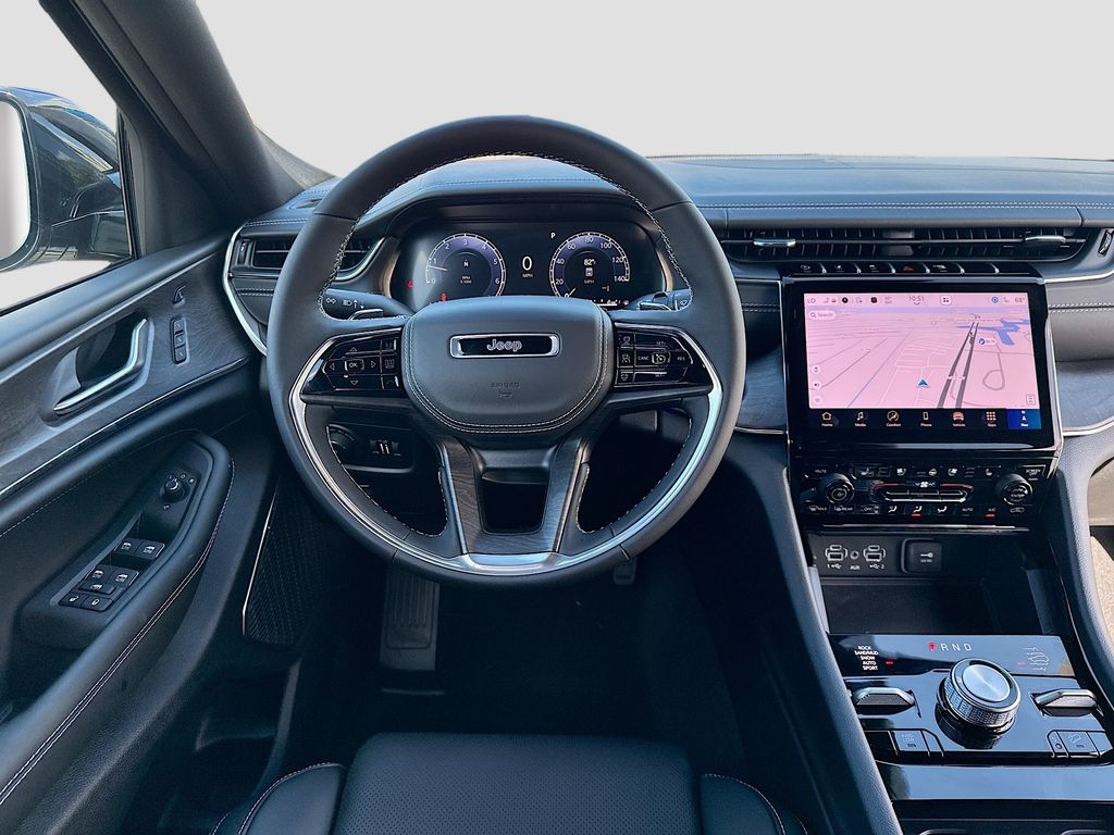 2025 Jeep Grand Cherokee Overland - Photo 25