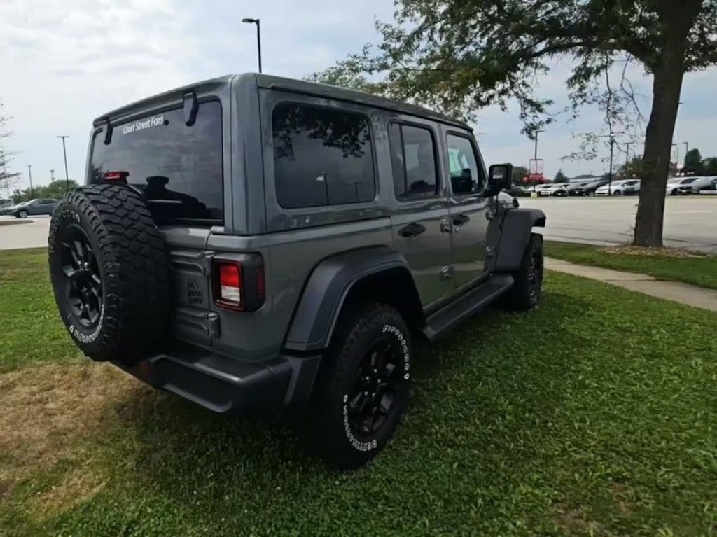 Used 2023 Jeep Wrangler 4xe SUV