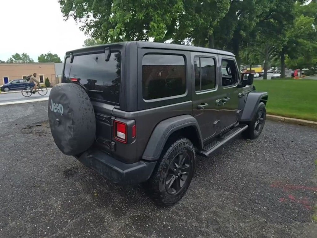 Used 2022 Jeep Wrangler Unlimited Sport SUV