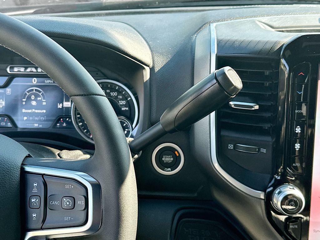 2025 RAM 2500 Big Horn - Photo 17