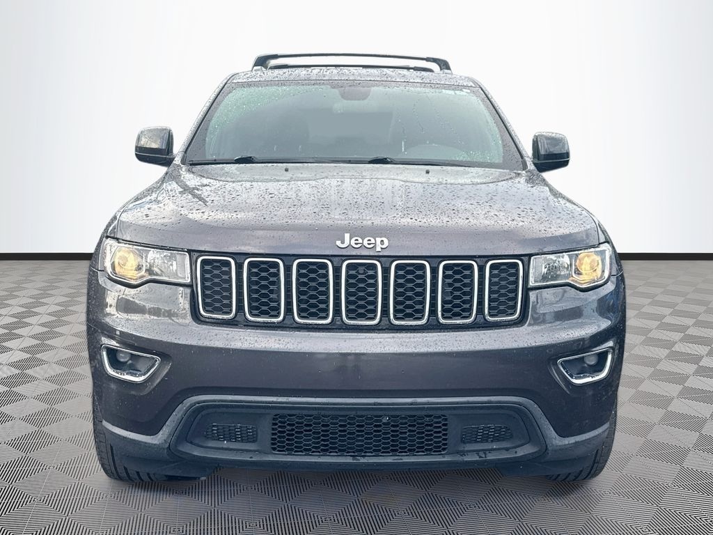 2018 Jeep Grand Cherokee Laredo RWD fotoğraf 2