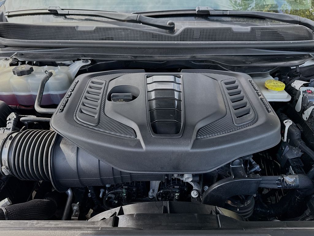 2024 Jeep Wagoneer L Series III - Photo 33