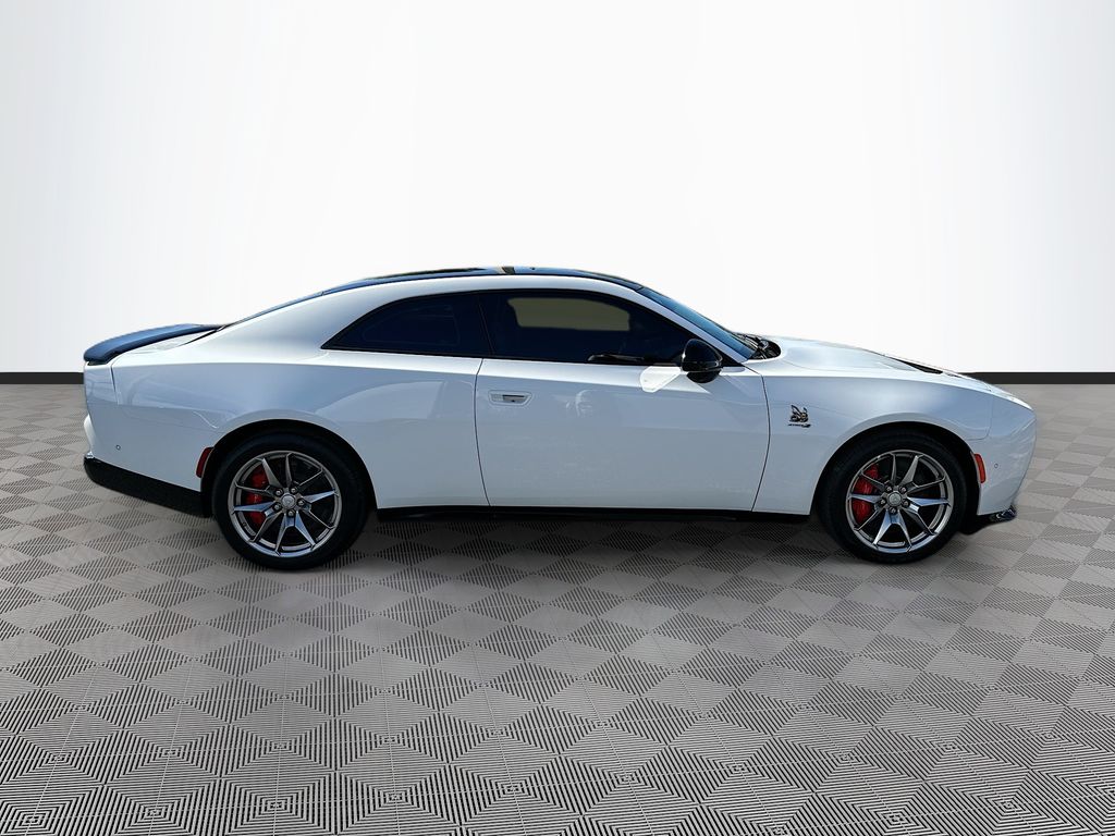 2025 Dodge Charger Daytona Scat Pack - Photo 8