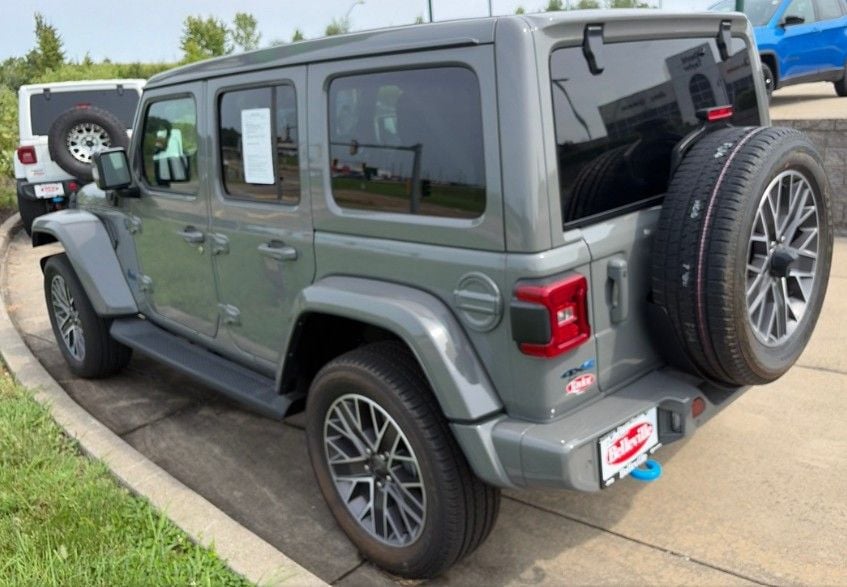 2022 Jeep Wrangler Unlimited High Altitude 4XE - Photo 4