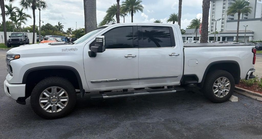Used 2025 Chevrolet Silverado 3500 HD High Country Truck Crew Cab