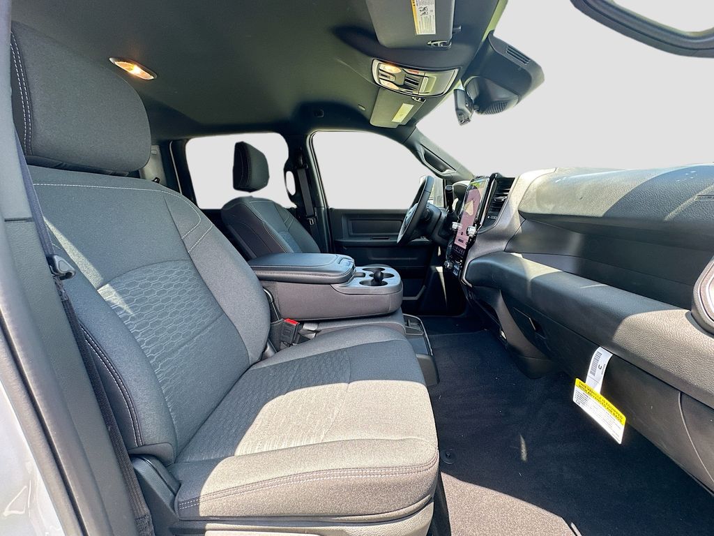 2025 RAM 2500 Tradesman - Photo 29