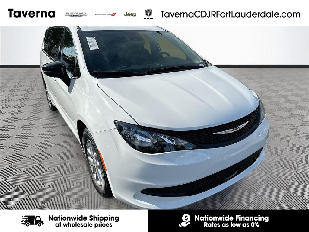 2026 Chrysler Voyager LX's photo