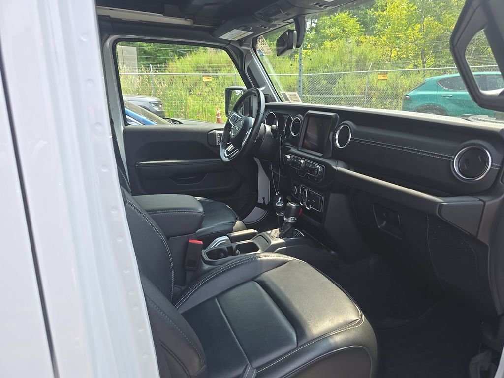 2022 Jeep Wrangler Unlimited 4xe Sahara fotoğraf 4