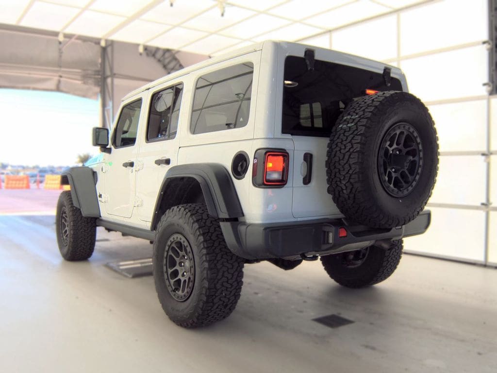 2022 Jeep Wrangler Unlimited Sport fotoğraf 2