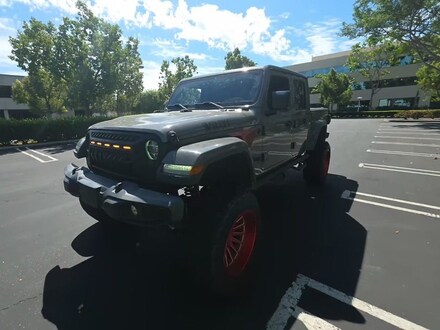 2021 Jeep Gladiator Sport Truck Crew Cab