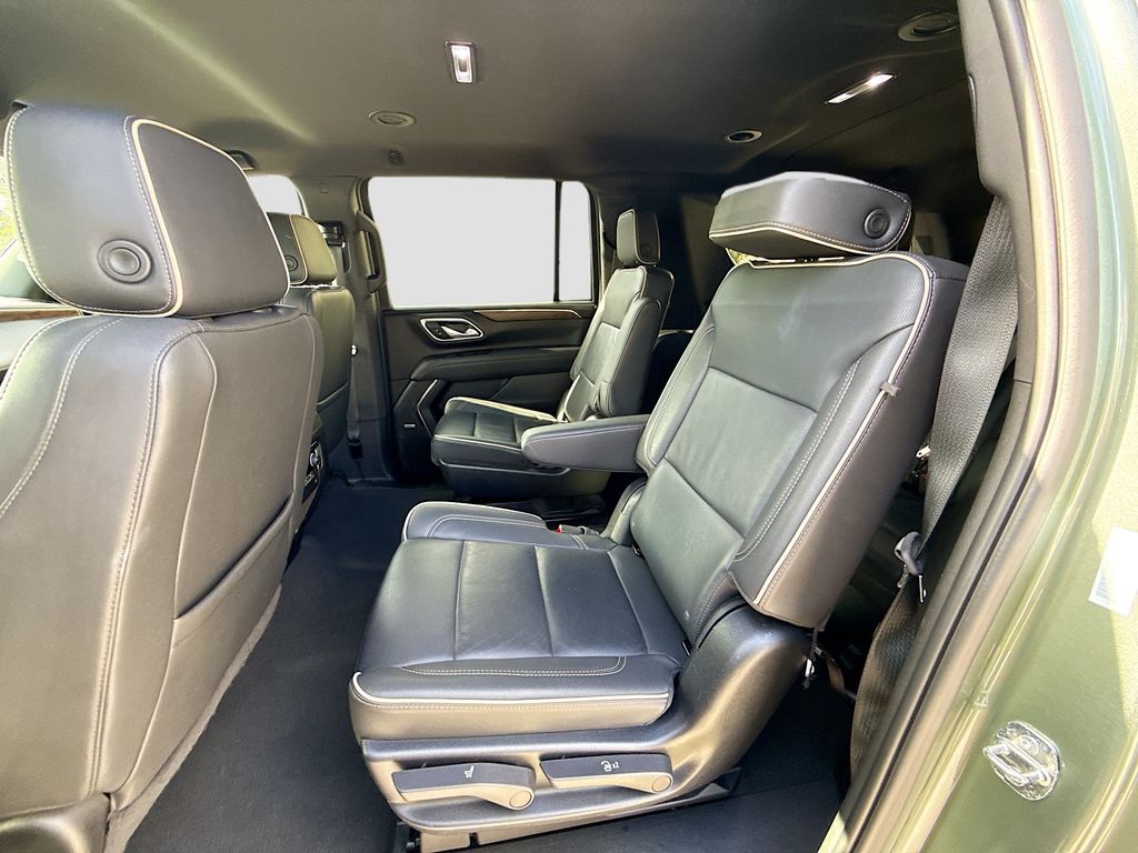 2024 Chevrolet Suburban Premier - Photo 26