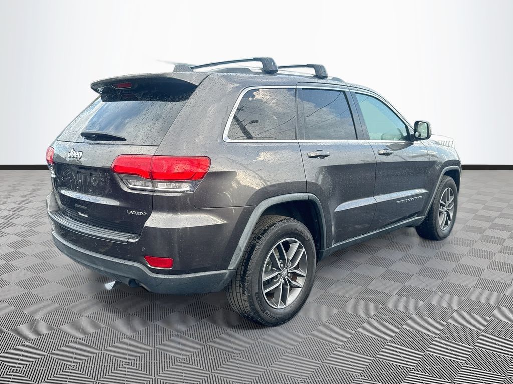 2018 Jeep Grand Cherokee Laredo RWD fotoğraf 4