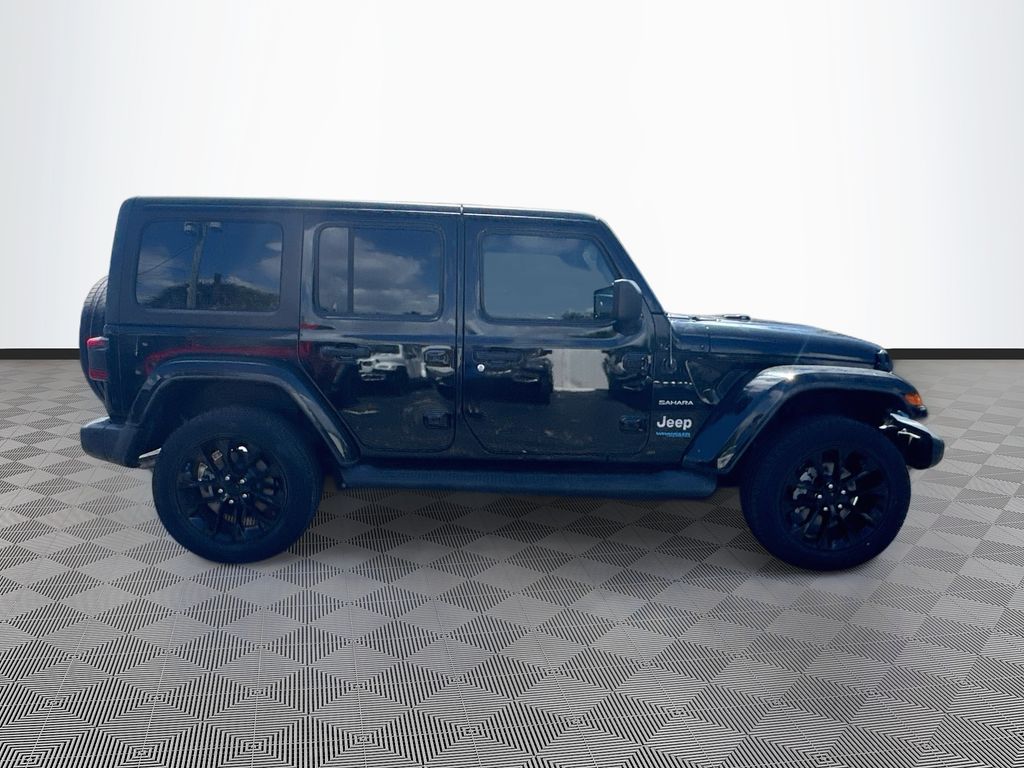 2022 Jeep Wrangler Unlimited 4xe Sahara fotoğraf 3