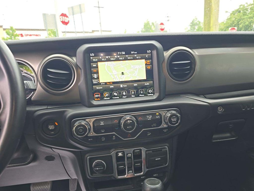 2021 Jeep Wrangler Unlimited Sport fotoğraf 5