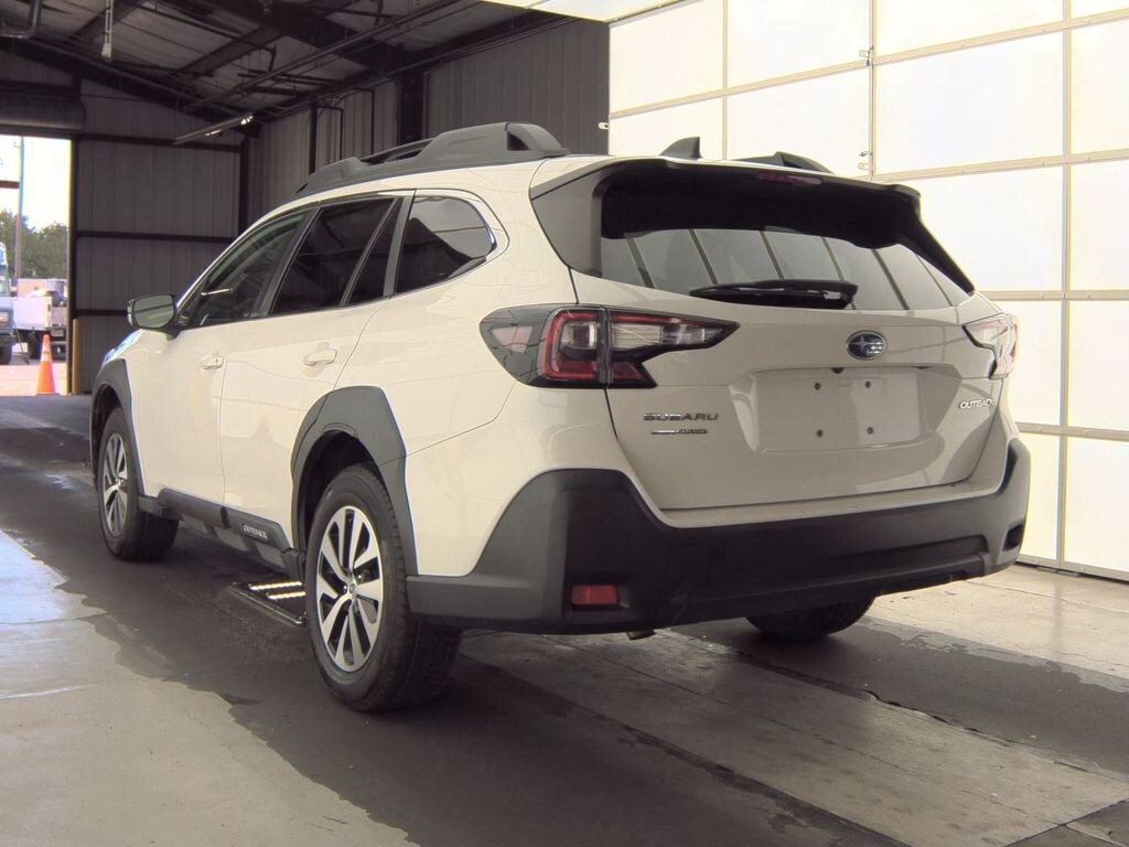 Used 2023 Subaru Outback Premium SUV