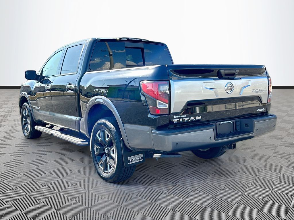 2021 Nissan Titan Platinum Reserve fotoğraf 4