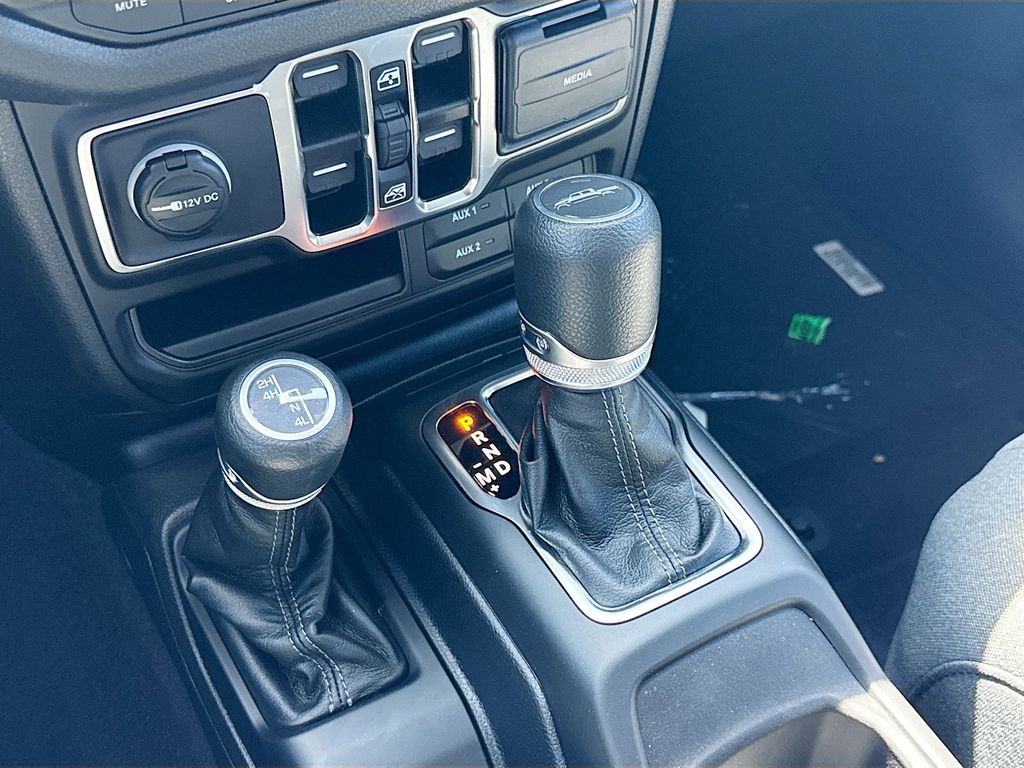 2025 Jeep Gladiator Sport S - Photo 17