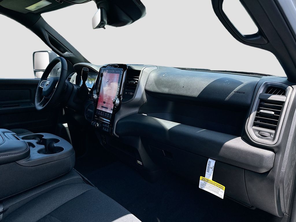 2025 RAM 2500 Tradesman - Photo 30