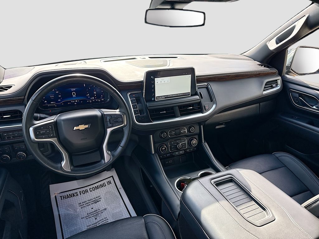 2024 Chevrolet Suburban Premier - Photo 25