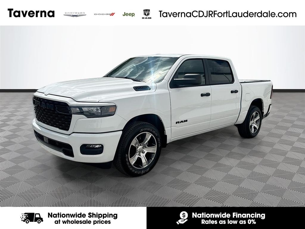New 2026 Ram 1500 EXPRESS CREW CAB 4X2 5'7 BOX Pickup