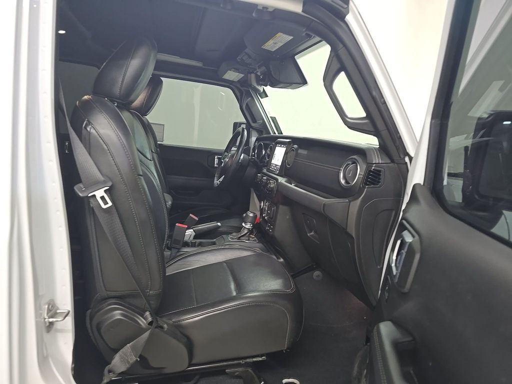 2022 Jeep Wrangler Unlimited 4xe Sahara fotoğraf 4