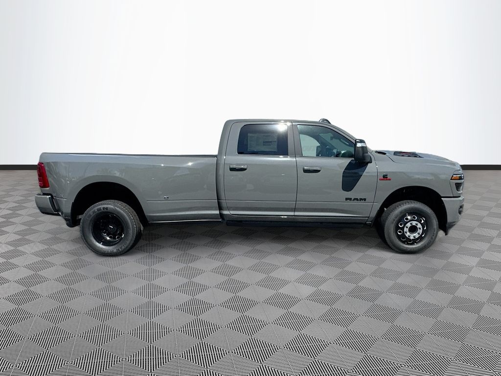 New 2026 Ram 3500 LARAMIE CREW CAB 4X4 8' BOX Pickup