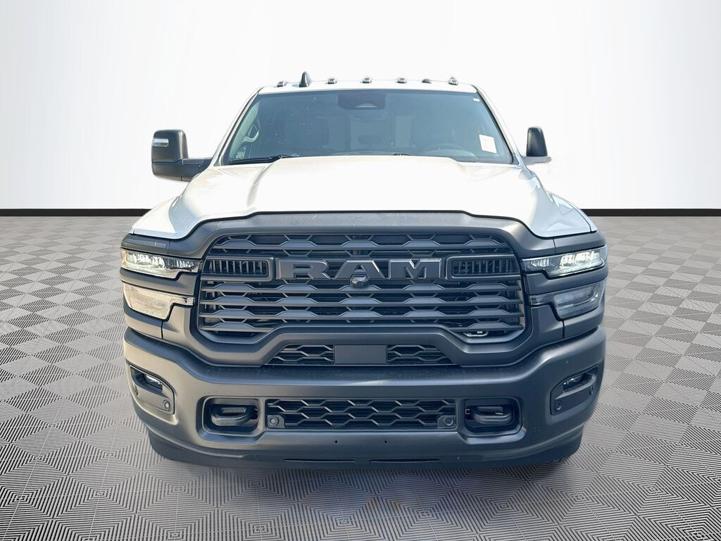 New 2026 Ram 3500 TRADESMAN CREW CAB 4X4 8' BOX Pickup