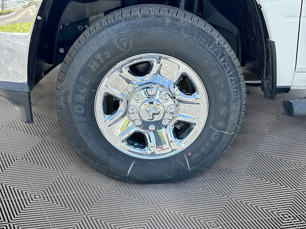 2025 RAM 2500 Tradesman - Photo 32