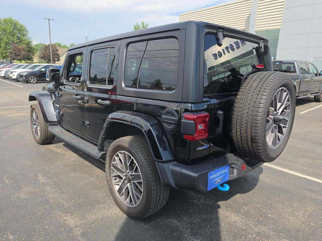 2023 Jeep Wrangler 4xe Sahara fotoğraf 2