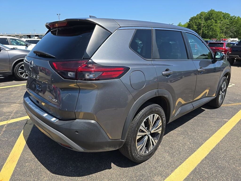 Used 2022 Nissan Rogue SV SUV