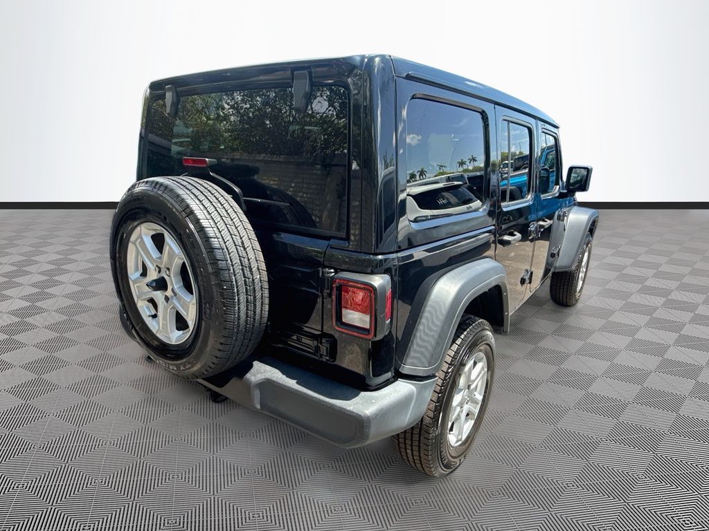 2022 Jeep Wrangler Unlimited Sport fotoğraf 4