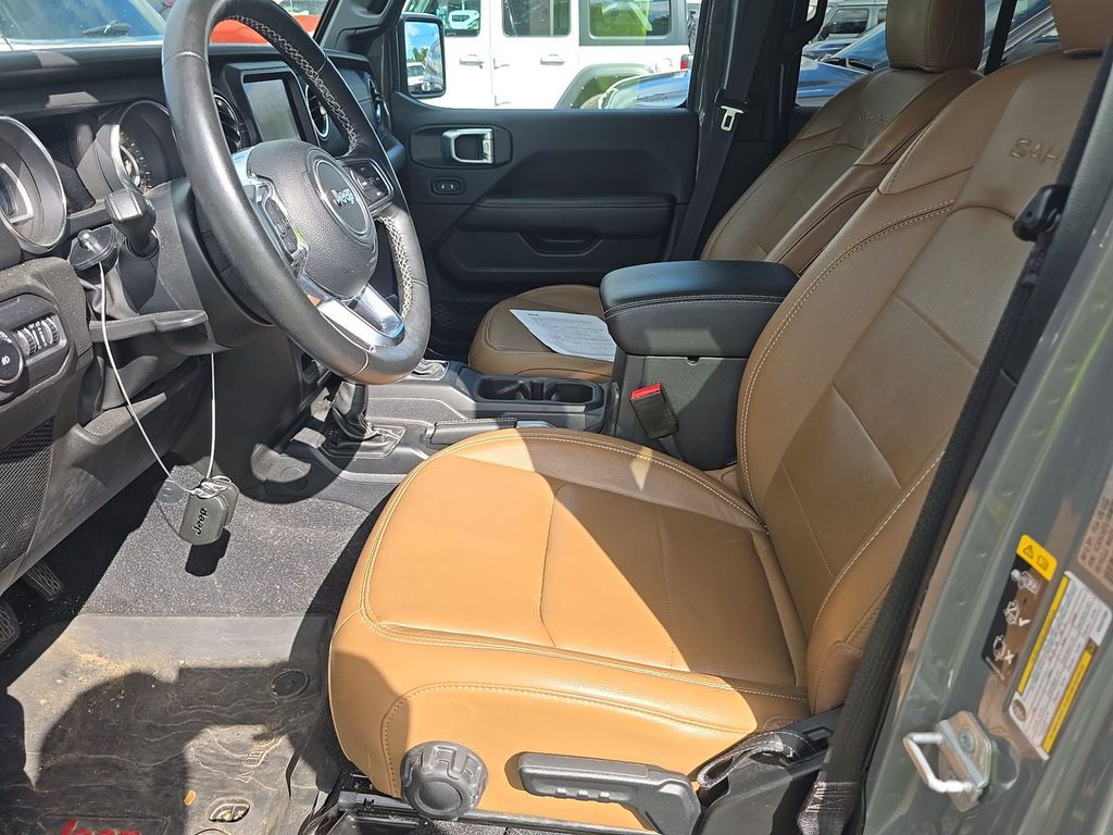 2022 Jeep Wrangler Unlimited Sahara fotoğraf 4