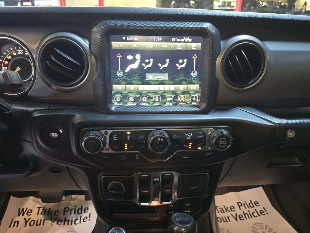 2022 Jeep Wrangler Unlimited Sport fotoğraf 2