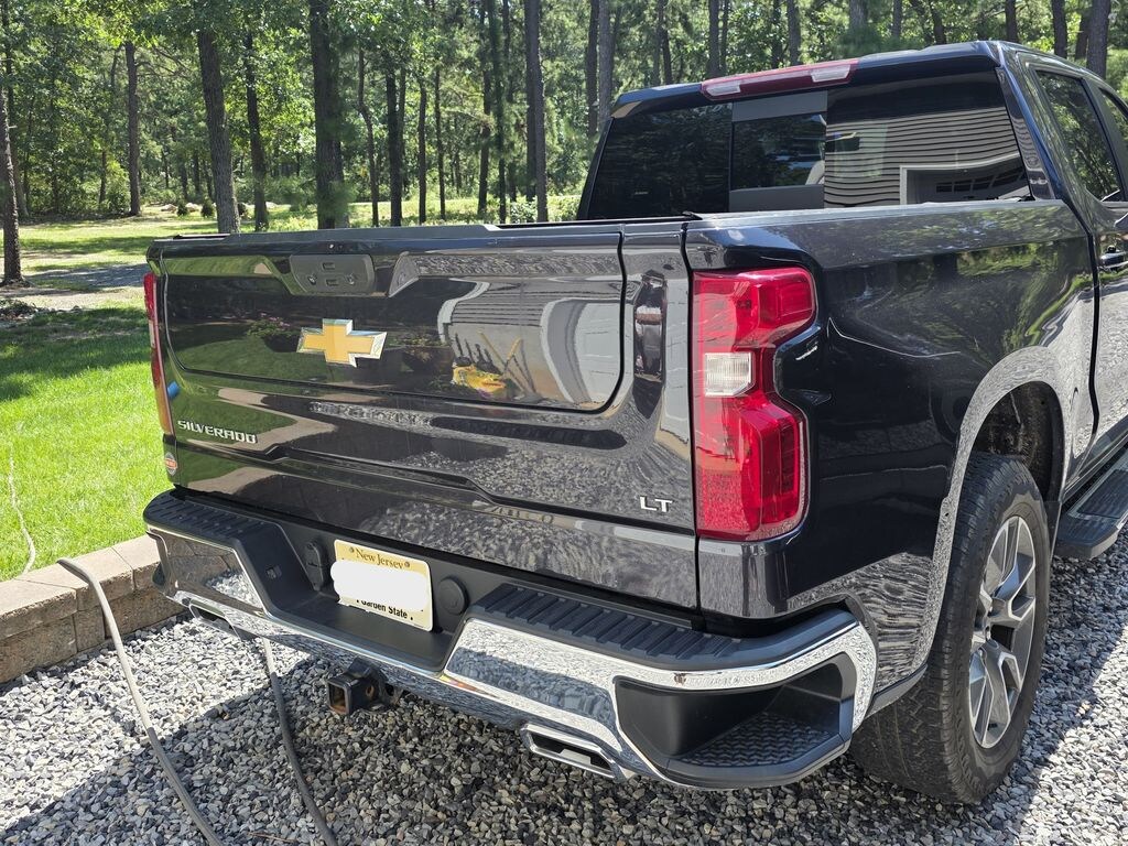 Used 2023 Chevrolet Silverado 1500 LT w/1LT Truck Crew Cab