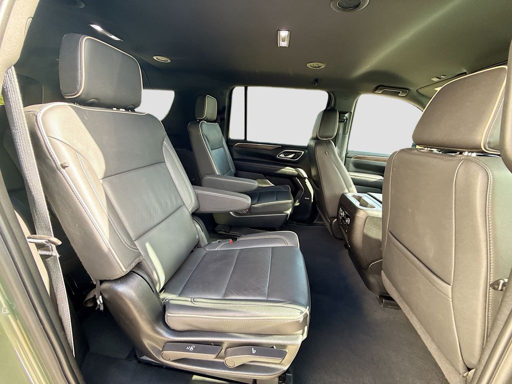 2024 Chevrolet Suburban Premier - Photo 30