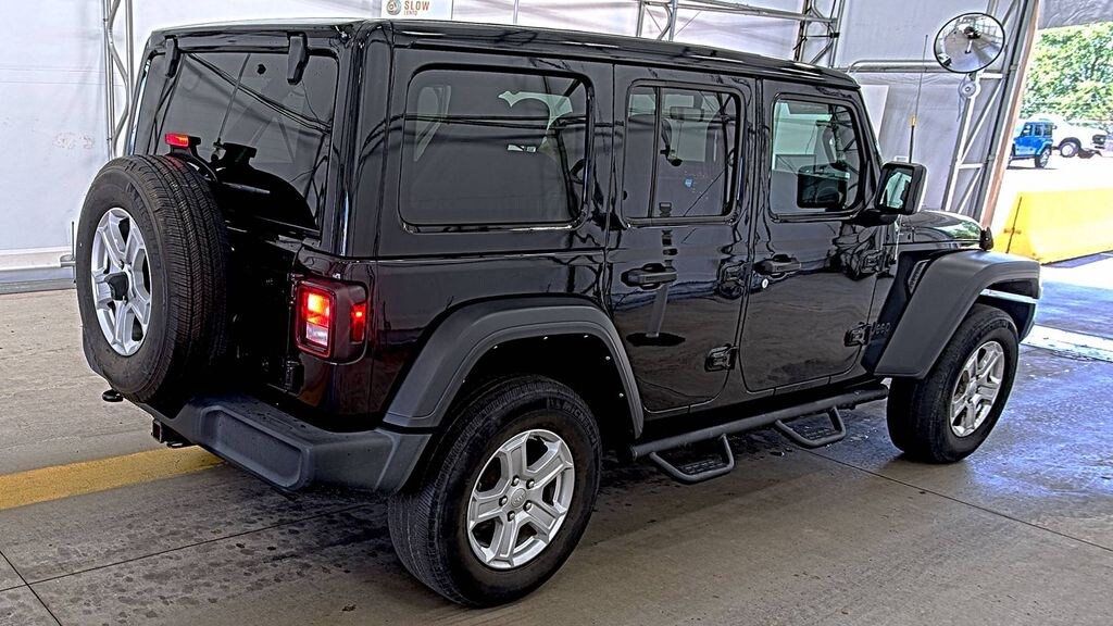 Used 2022 Jeep Wrangler Unlimited Sport SUV