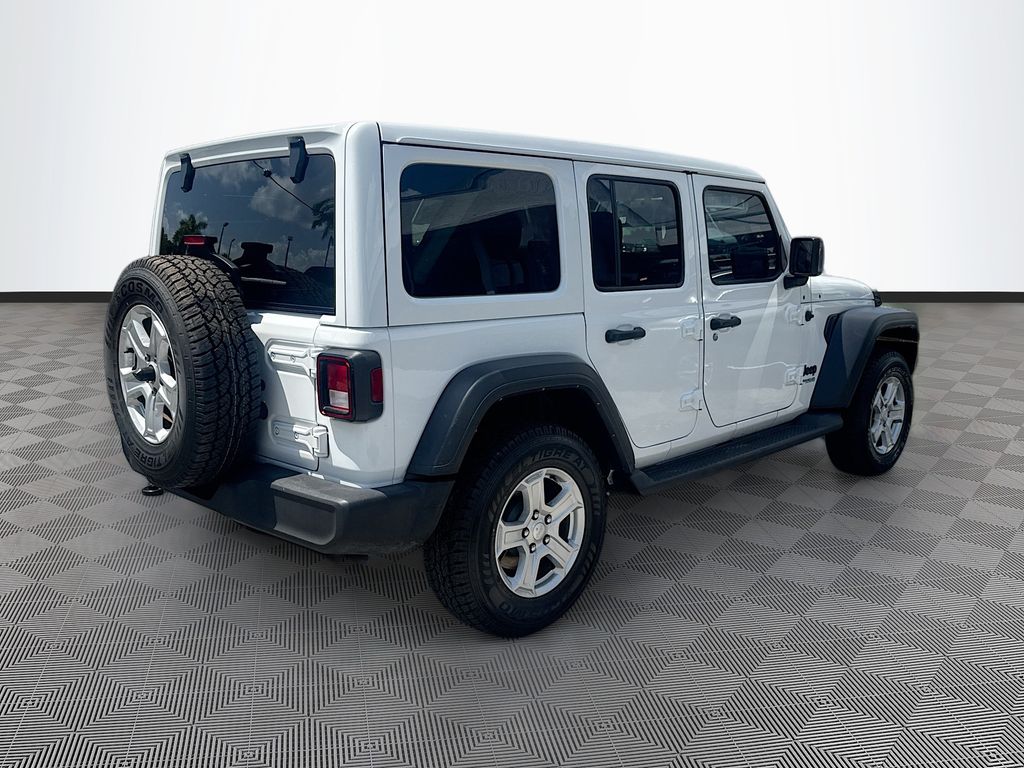 2022 Jeep Wrangler Unlimited Sport fotoğraf 4