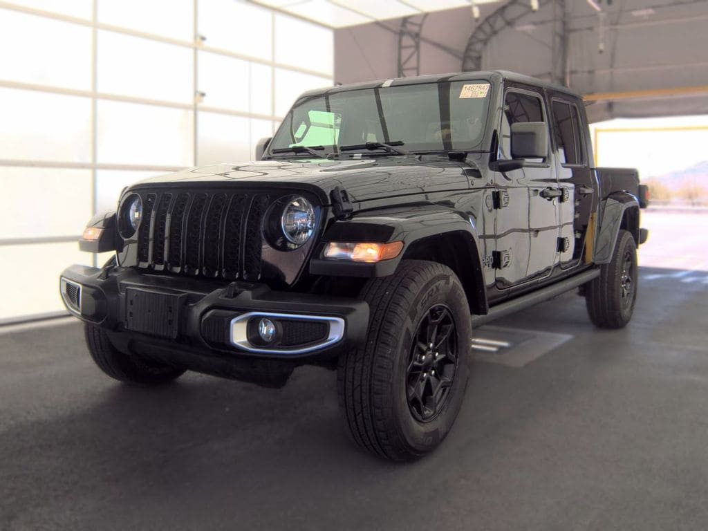 Used 2022 Jeep Gladiator Sport Truck Crew Cab