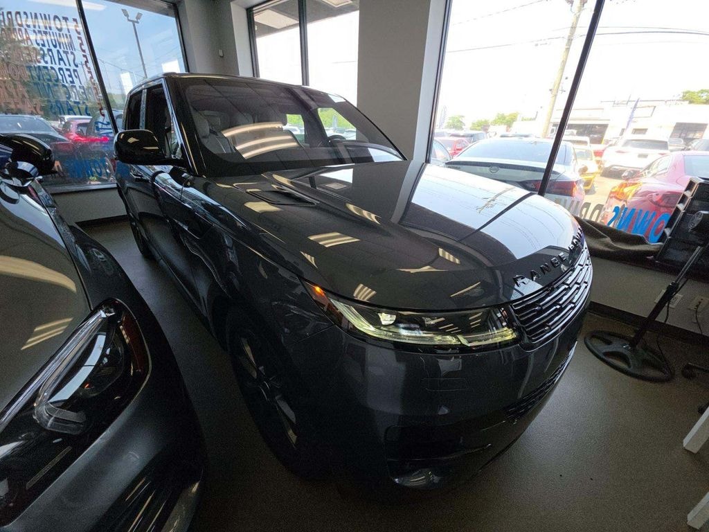 Used 2023 Land Rover Range Rover Sport SE SUV