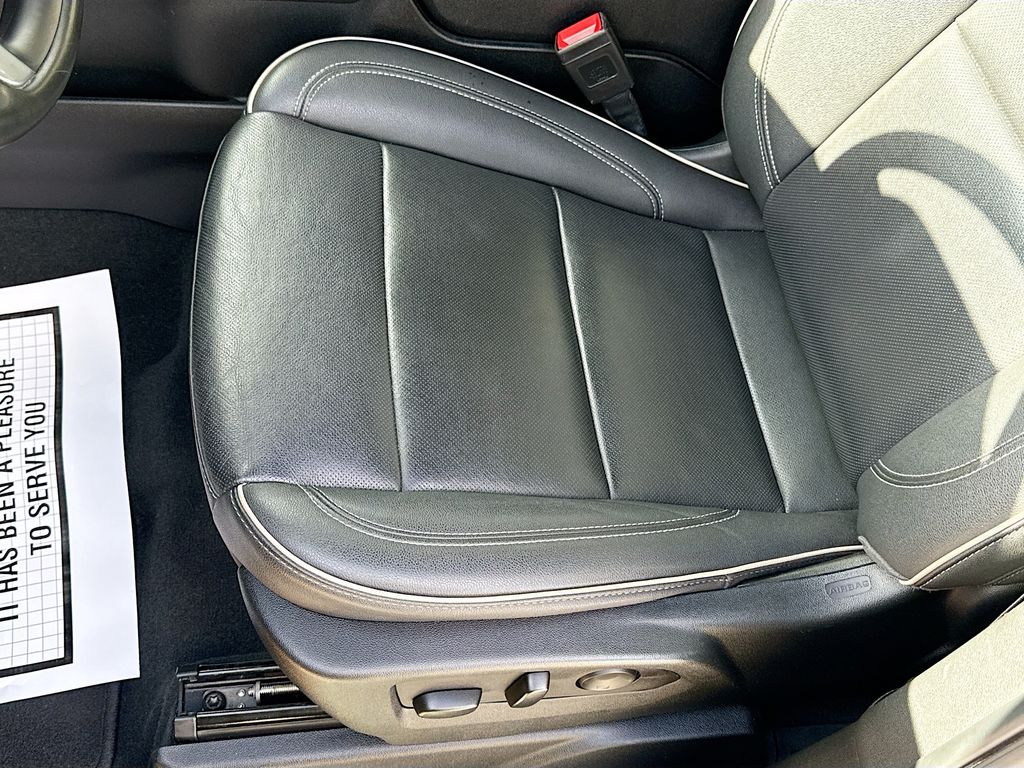 2024 Chevrolet Suburban Premier - Photo 21