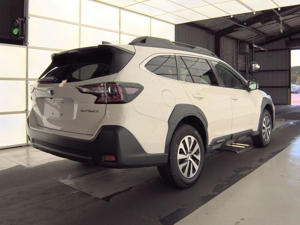 Used 2023 Subaru Outback Premium SUV